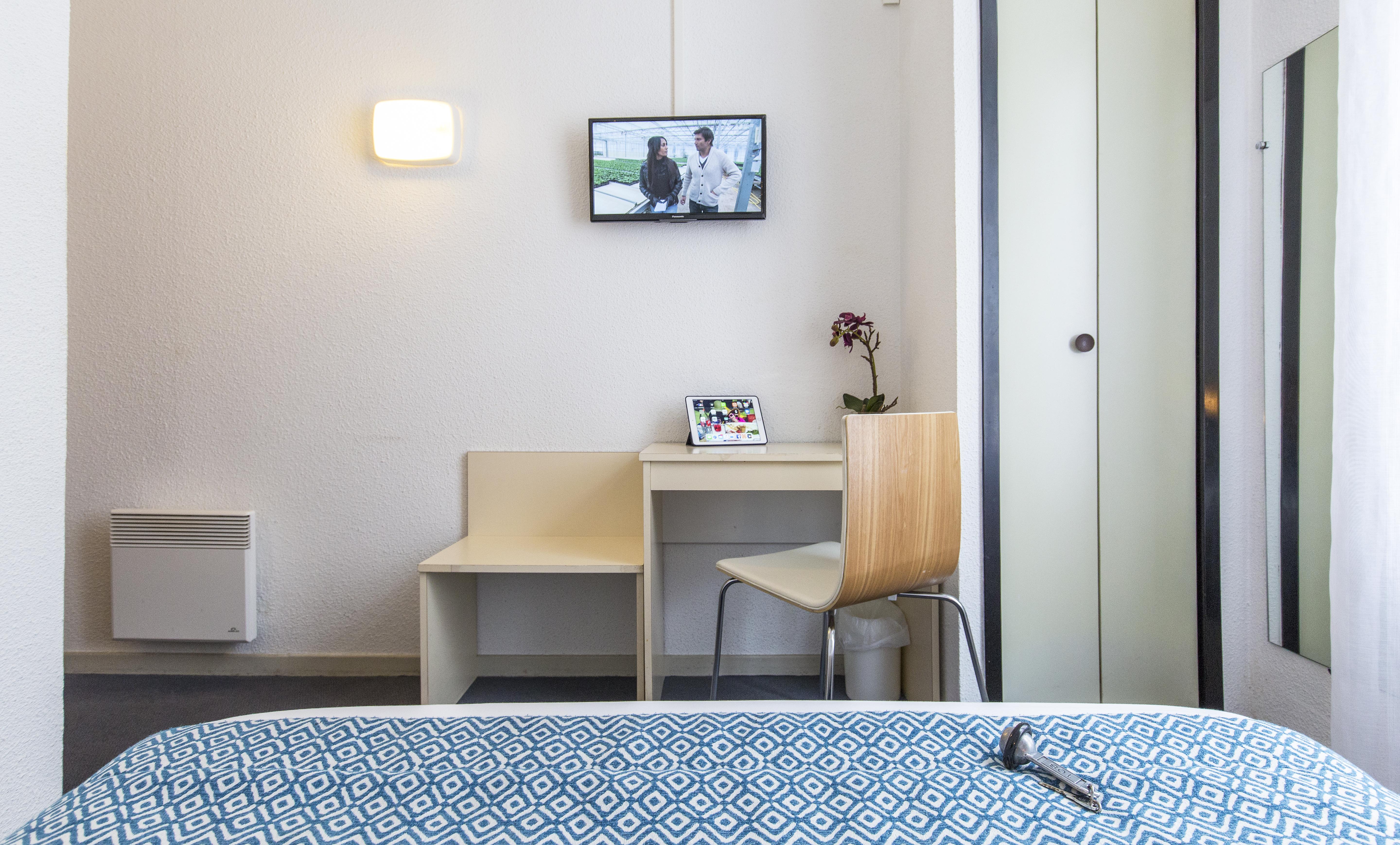 Hotel Aneto Лурд Екстериор снимка