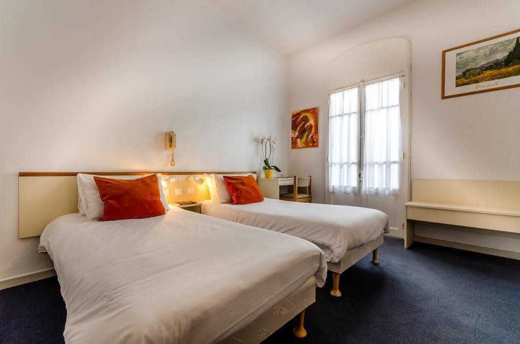 Hotel Aneto Лурд Екстериор снимка