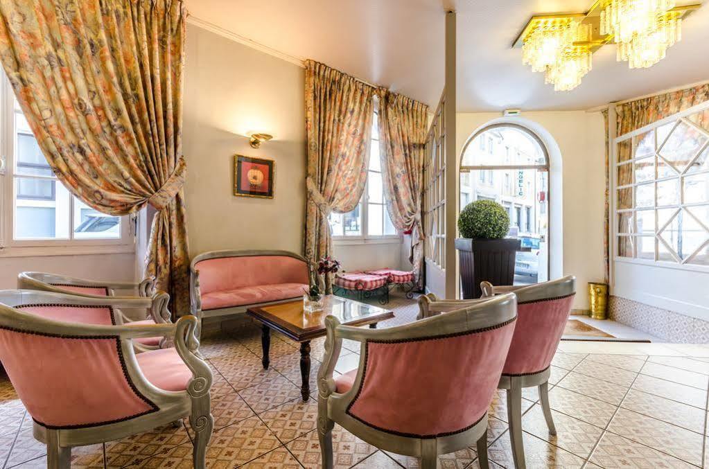 Hotel Aneto Лурд Екстериор снимка